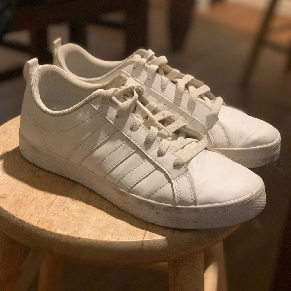 Adidas basic white pair used 7.5M